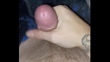 Love watching a man jerk his big dick ducky7707 loves to jerk it can I make you cum fast let's find out